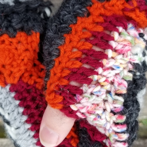 Fingerless Gloves Crochet Handmade - Picture 2 of 6